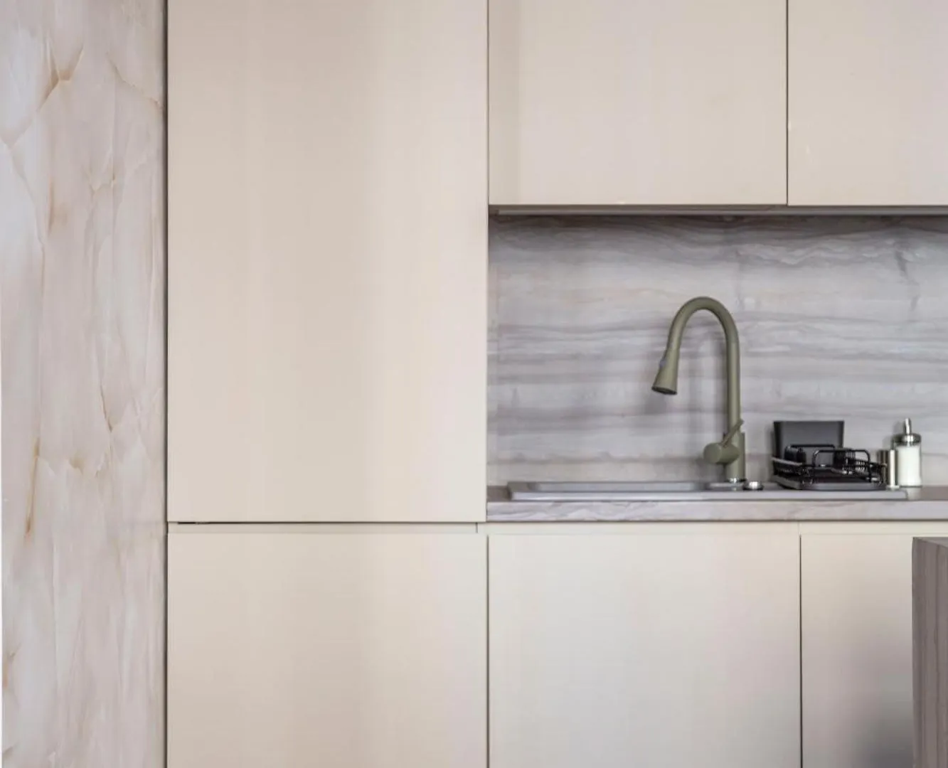 Luxurious & Spacious Central Apartment In The Kertesz Street Budapest