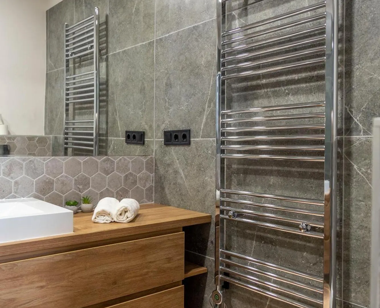 Luxurious & Spacious Central Apartment In The Kertesz Street Budapest