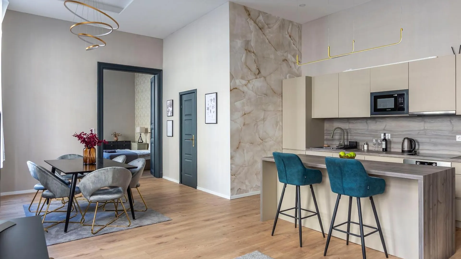 Luxurious & Spacious Central Apartment In The Kertesz Street Budapest Hungary