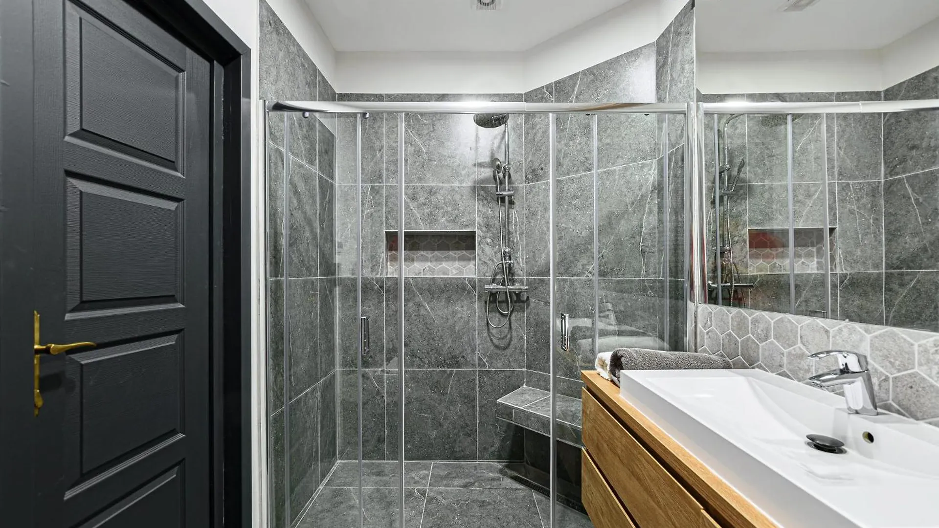 בודפשט Luxurious & Spacious Central Apartment In The Kertesz Street